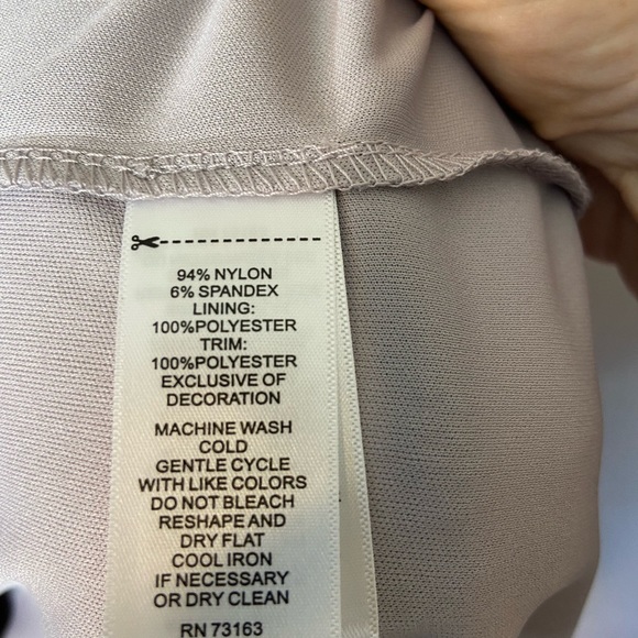 Cable & Gauge Lacey Pale Lavender Halter Keyhole Tank Blouse. Lined. XS - Picture 4 of 7